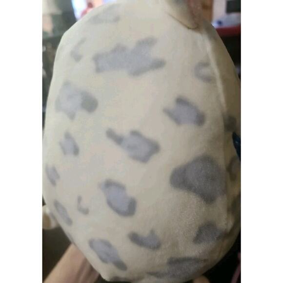 Squishmallow 8 Inch Rosie The Pig with Blue Bandana Soft Plush Nwt New - Picture 4 of 6